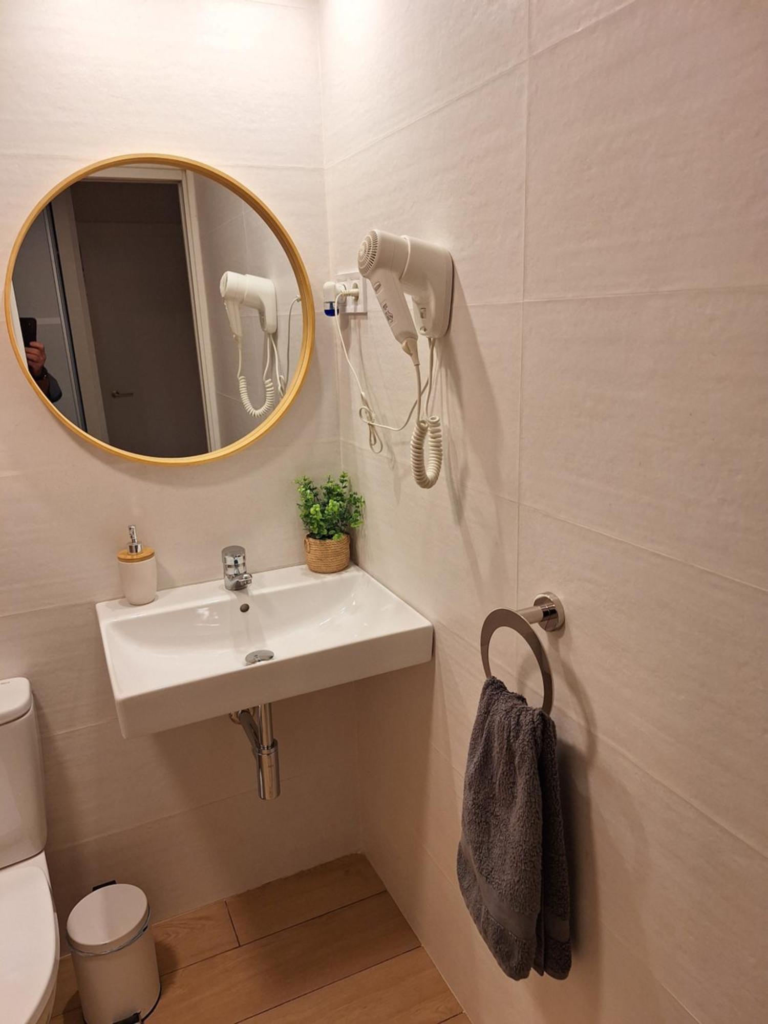 Apartamento Piso Cerca De La Playa Málaga Exterior foto